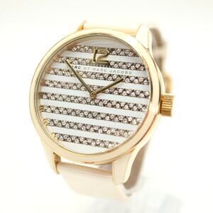 Marc by Marc Jacobs NWT/NIB Watch from Henry collection Marc By Marc Jacobs | Accessories | Marc By Marc Jacobs  main image 4